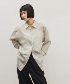 【新品・タグ付き】アダムエロペ　バックヴェルテッドシャツのサムネイル