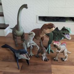 マテル　恐竜フィギュアセット 7体のサムネイル