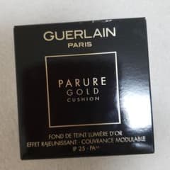 GUERLAIN パリュールゴールドクッション 01N【お値下げ中】のサムネイル
