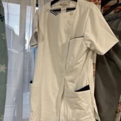 看護師服のサムネイル