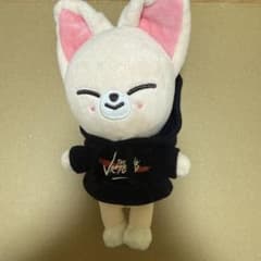 SKZOO The Victory ぬいぐるみ FoxI.Ny - メルカリ