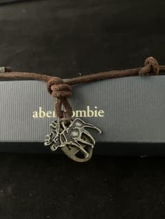 Abercrombie & Fitch ネックレス ムースチャーム - メルカリ