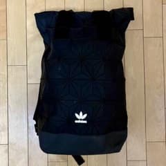 adidas リュック（ロールトップ バックパック）ブラックのサムネイル