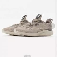 adidas アルファバウンス ほぼ未使用のサムネイル