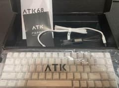 く*ろ様 VXE ATK68 L版 ホワイトのサムネイル