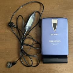 SONY カセットウォークマン 「WM-EQ2」　ジャンク SONY WM-EX2 カセットウォークマン （ジャンク） - メルカリ