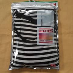 ユニクロヒートテッククルーネックTシャツのサムネイル