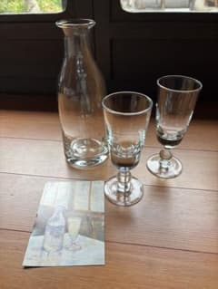 アブサンが置かれたテーブル　カラフェ　グラス2個　モチーフ　ゴッホ　絵画　作品 アブサンが置かれたテーブル カラフェ グラス2個 モチーフ ゴッホ 絵画