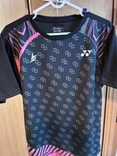 YONEX リンダンモデルTシャツ　Mサイズのサムネイル