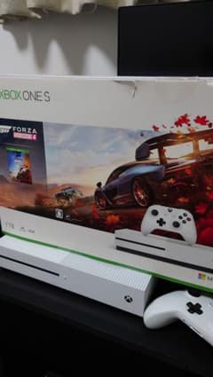 XBOX ONE S 箱有 コントローラー有のサムネイル
