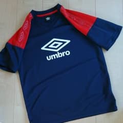 umbro アンブロ 肩エンブレムラインTシャツのサムネイル