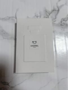 CHANEL シャネル NO 5 ロー オードゥ トワレット 香水 EDTのサムネイル
