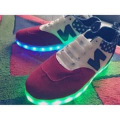 LEDスニーカーのサムネイル