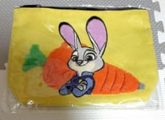 ズートピア Happyくじ サガラ刺繍ポーチのサムネイル