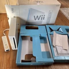 Nintendo Wii ホワイト 本体 リモコン付き　ジャンク品のサムネイル