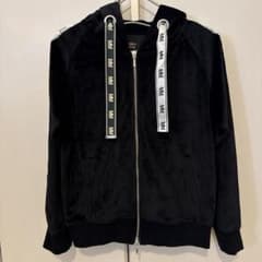 宝塚歌劇団　水美舞斗FC ファンクラブ　ブラックベロアパーカー S 宝塚歌劇団 水美舞斗FC ファンクラブ ブラックベロアパーカー S - メルカリ