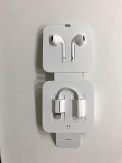 ななみ様専用 iPhone イヤホン  変換アダプター 正規品 純正のサムネイル