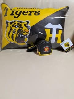 阪神Tigers クッション　阪神タイガース　刺繍入PUクッション　GIGO限定