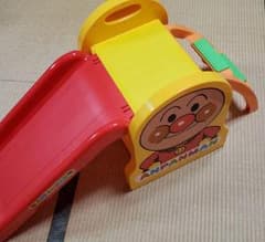 アンパンマン滑り台のサムネイル