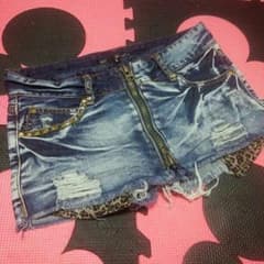 ギャル系　クラッシュショートパンツのサムネイル