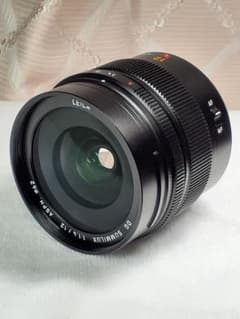 Panasonic LEICA DG SUMMILUX 12F1.4のサムネイル