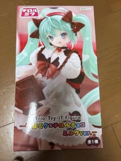 チロル×初音ミク コラボフィギュアのサムネイル