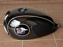 川崎W800メグロK3純正燃料タンク！！ 川崎W800メグロK3純正燃料タンク！！ - メルカリ