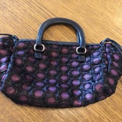 プラダのミニバックのサムネイル