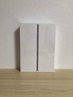 ☆新品未使用未開封☆iPad 第9世代 10.2型 Wi-Fi 64GBのサムネイル