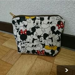 新品未使用ミッキーミニー 小ポーチ 小物いれなどに！のサムネイル