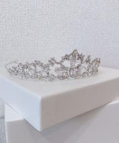 Lovetiara ウエディングティアラのサムネイル