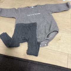 グレー もこもこロンパースとレギンスセット 80cmのサムネイル