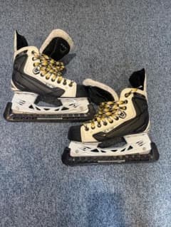 CCM Ribcor 44k white限定色 アイスホッケー靴 サイズ5.5D - メルカリ