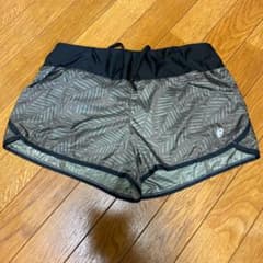ニューバランス　ショートパンツのサムネイル
