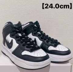 Nike スニーカーのサムネイル