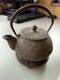 岩鋳 南部鉄器 急須 鉄瓶のサムネイル