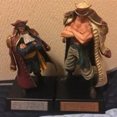 ONE PIECE  ロジャー　白ひげ　一番くじのサムネイル