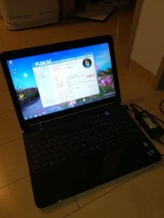 fujitsu LIFEBOOK AH56/E　美品のサムネイル