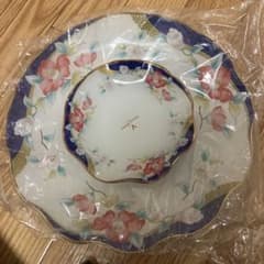 Giovanni Valentino 皿 幾何学模様イタリア製品 Giovanni Valentino 皿 2枚セット 花柄 - メルカリ