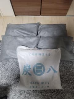調湿木炭　炭八　出雲カーボン　12ℓ×1, 8ℓ×4のサムネイル
