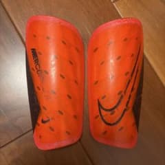 NIKE MERCURIAL シンガード すねあて オレンジのサムネイル