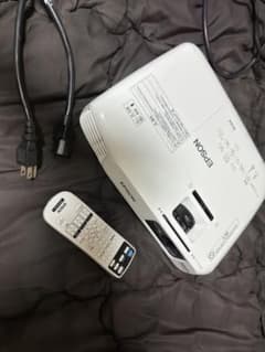 (週末限定値下)EPSON EB-W18 プロジェクターのサムネイル