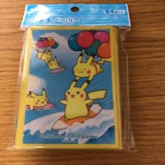ポケモンカード デッキシールド　なみのりピカチュウ  そらとぶピカチュウのサムネイル
