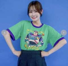 ✨完売品✨新品Availトイストーリー バズ・ライトイヤー半袖TシャツL