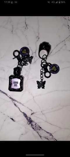 ANNA SUI 香水瓶モチーフ キーホルダー 2点セットのサムネイル