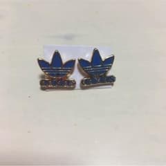 adidas ピアスのサムネイル
