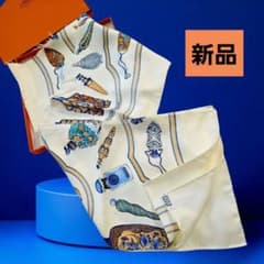 新品 HERMESスカーフ カレ90 香水瓶 シルク100％ フランス製 - メルカリ