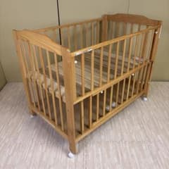 ☆除菌清掃済☆ カトージ ベビーベッド タチベッド ナチュラルF すのこ 