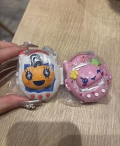 たまごっち ミニチュアチャーム 2個セット ガチャのサムネイル