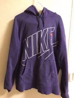ナイキ　NIKE パーカー　パープルのサムネイル